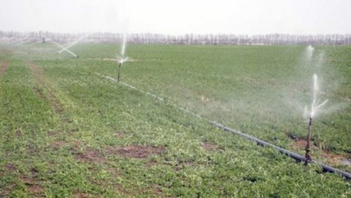 Proprietarii sistemelor de irigaţii pot accesa 325 de mil. de euro